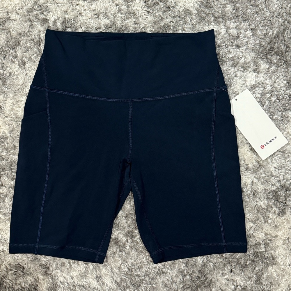Lululemon Align Short with pockets